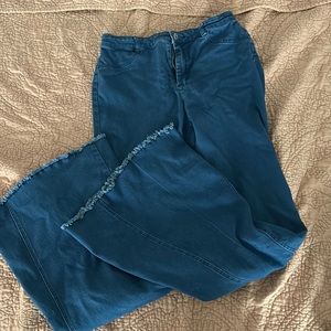 Jealous tomato size large jeans bell bottom